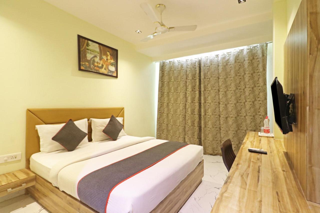 Hotel Good Vibe Near Delhi Igi Airport 뉴델리 외부 사진