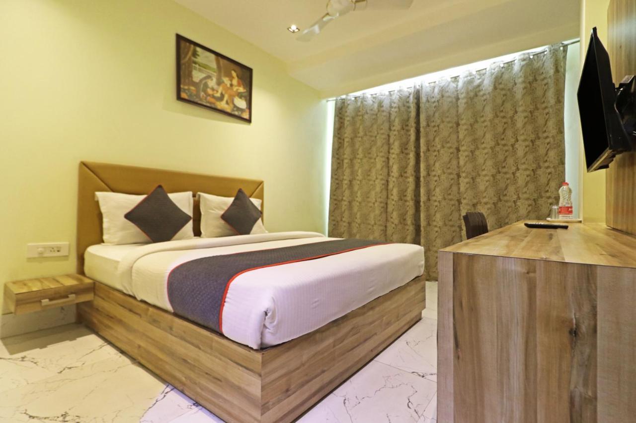 Hotel Good Vibe Near Delhi Igi Airport 뉴델리 외부 사진
