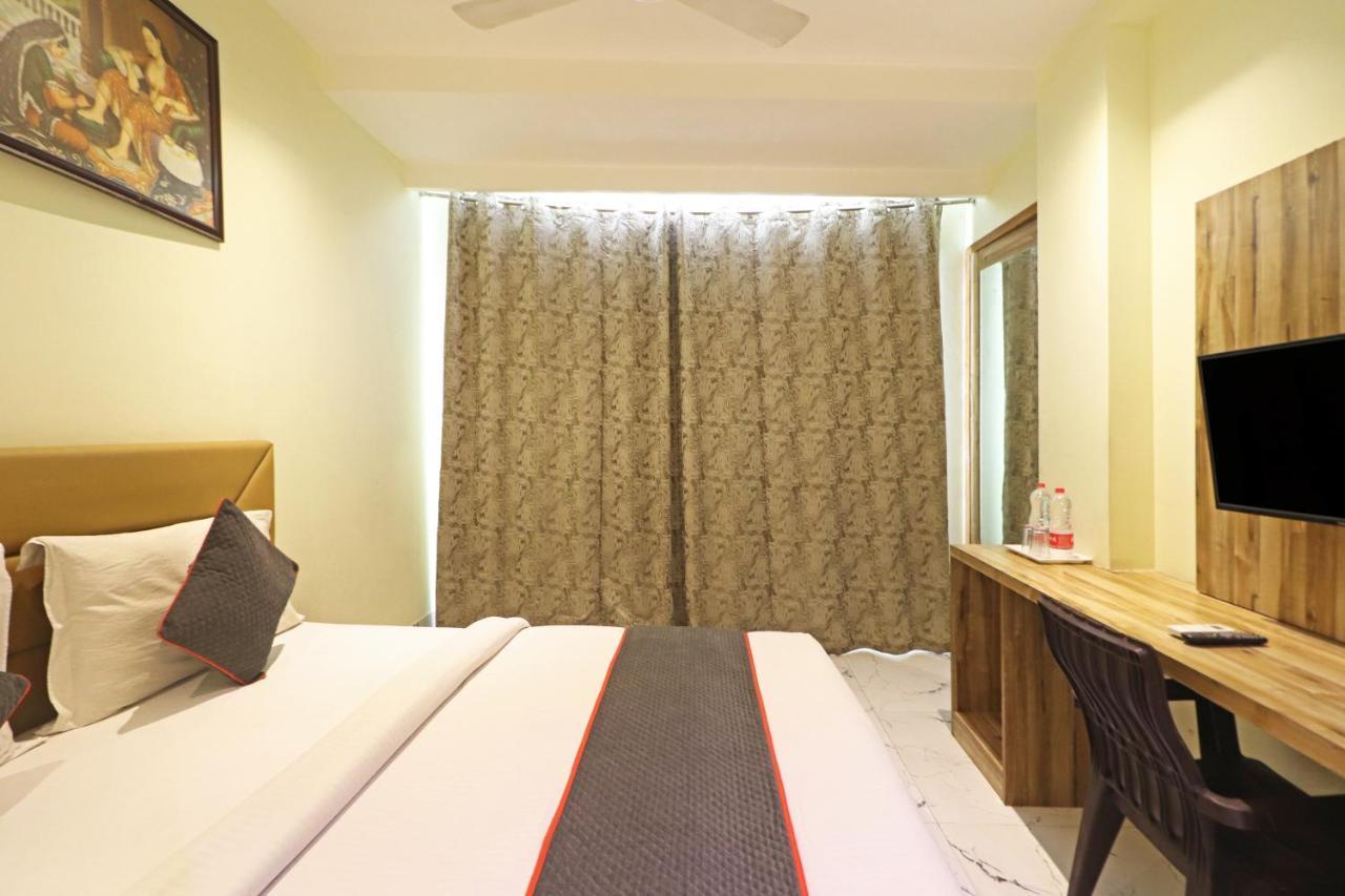Hotel Good Vibe Near Delhi Igi Airport 뉴델리 외부 사진